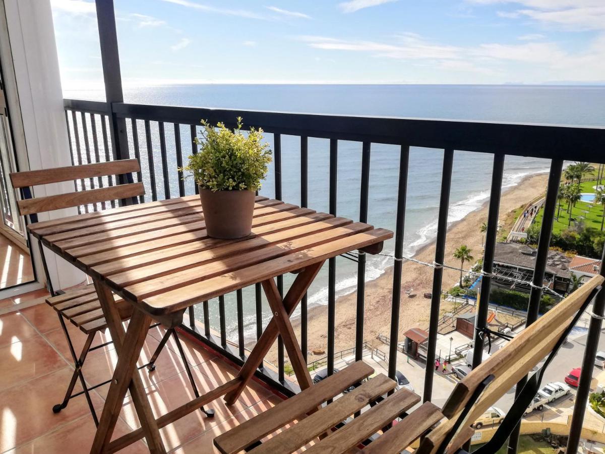 Apartamento Mar Azul, Primera Linea De Playa Sitio de Calahonda Kültér fotó